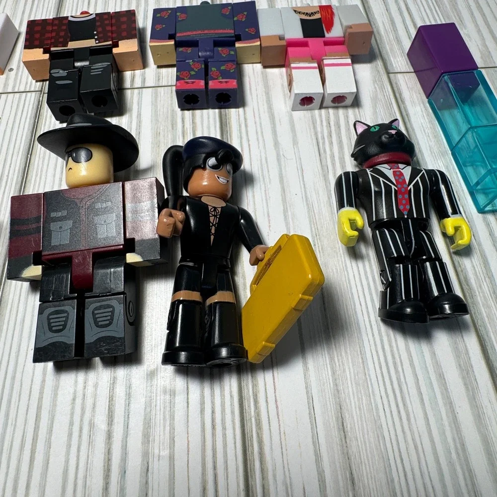 Roblox‎ Action Figure Lot Jazwares Figures Accessories Parts Mix Match 30+ Pc